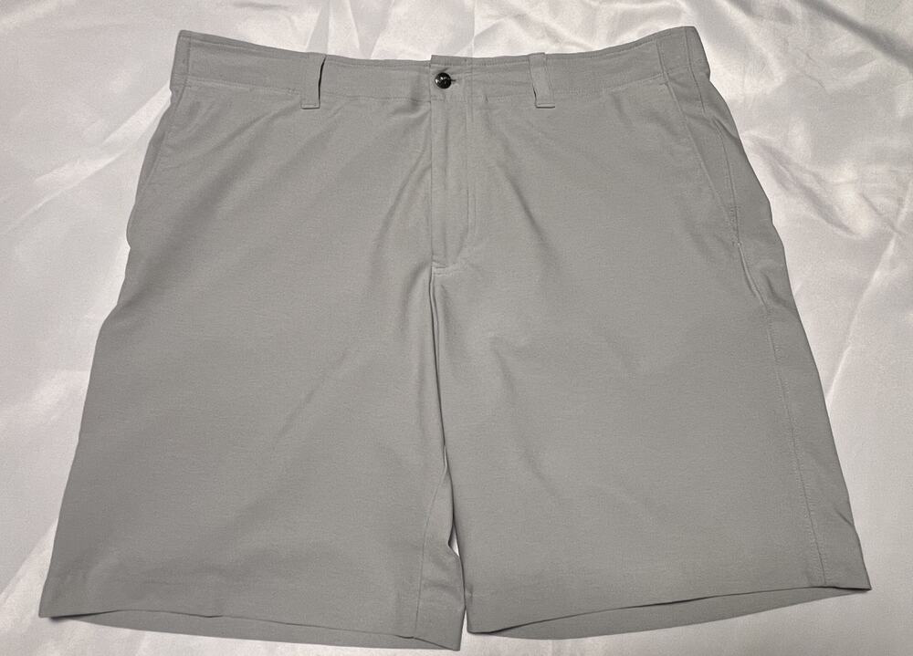 Callaway Golf Shorts Men’s 38 Light Gray Stretch Performance